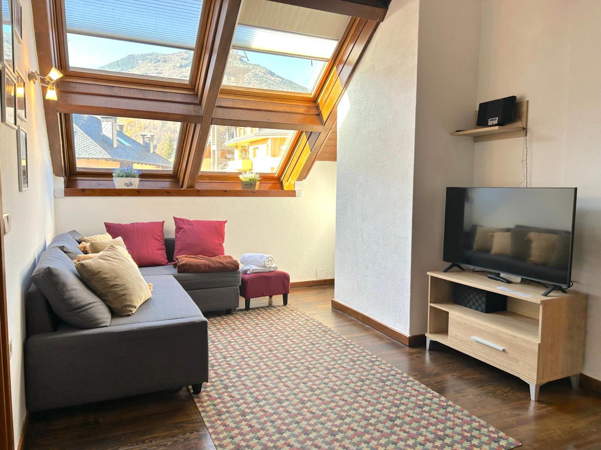 Esterri Apartamento Ideal Familias O Grupos Con Wifi エステリ・ダネウ エクステリア 写真